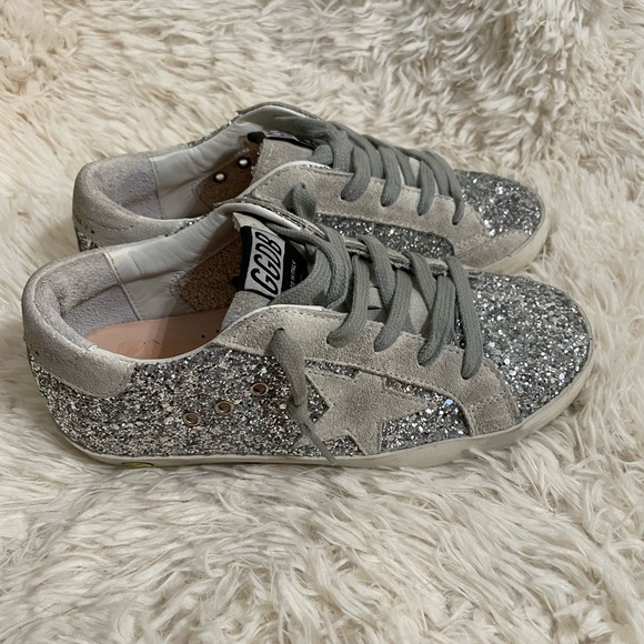 Golden Goose Old School Low Top Sneaker - Picture 2 of 6